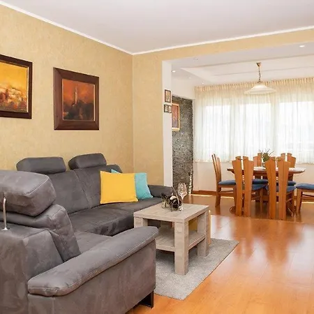 Apartment Mis Rab *