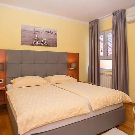 Mis Rab Apartment Palit