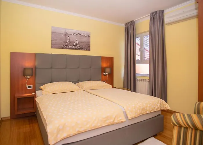 Mis Rab Apartment Palit